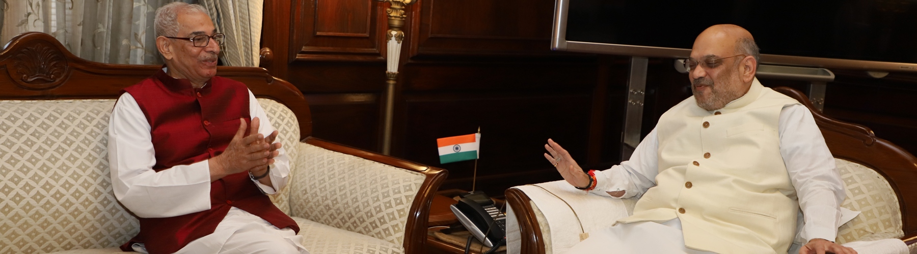 The Governor of Gujarat Shri Om Prakash Kohli calling on Union Home Minister, Shri Amit Shah in New Delhi on June 11, 2019.