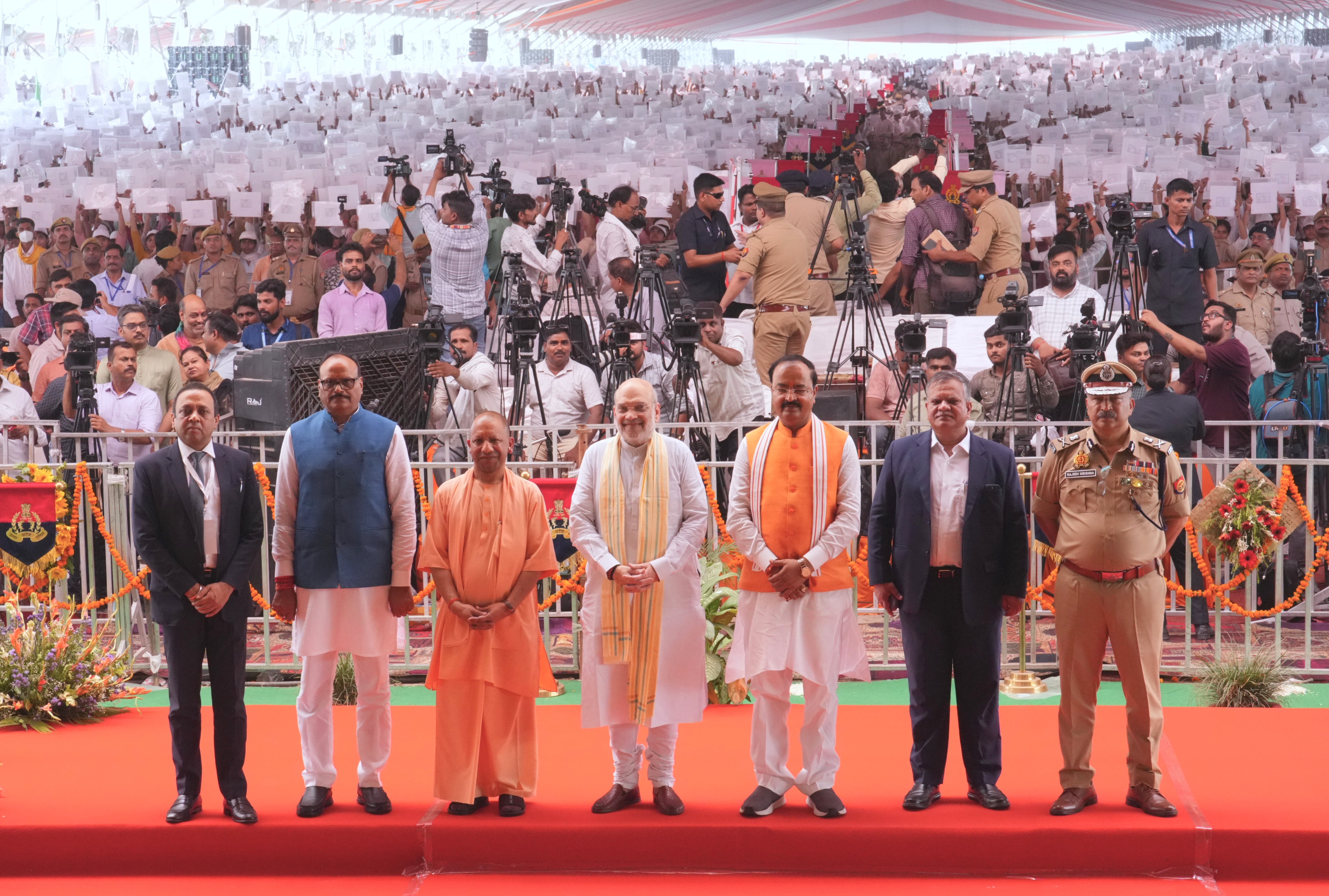 Union Home Minister and Minister of Cooperation, Shri Amit Shah, distributes appointment letters to 60,244 Civil Police Constables of Uttar Pradesh Police in Lucknow
