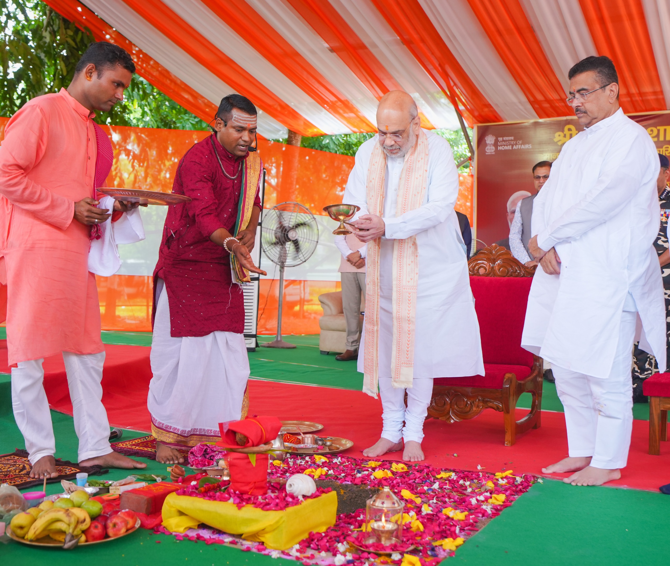 Union Home Minister and Minister of Cooperation Shri Amit Shah inaugurates and lays the foundation stones for various projects of SSB in Siliguri and interacts with the personnel