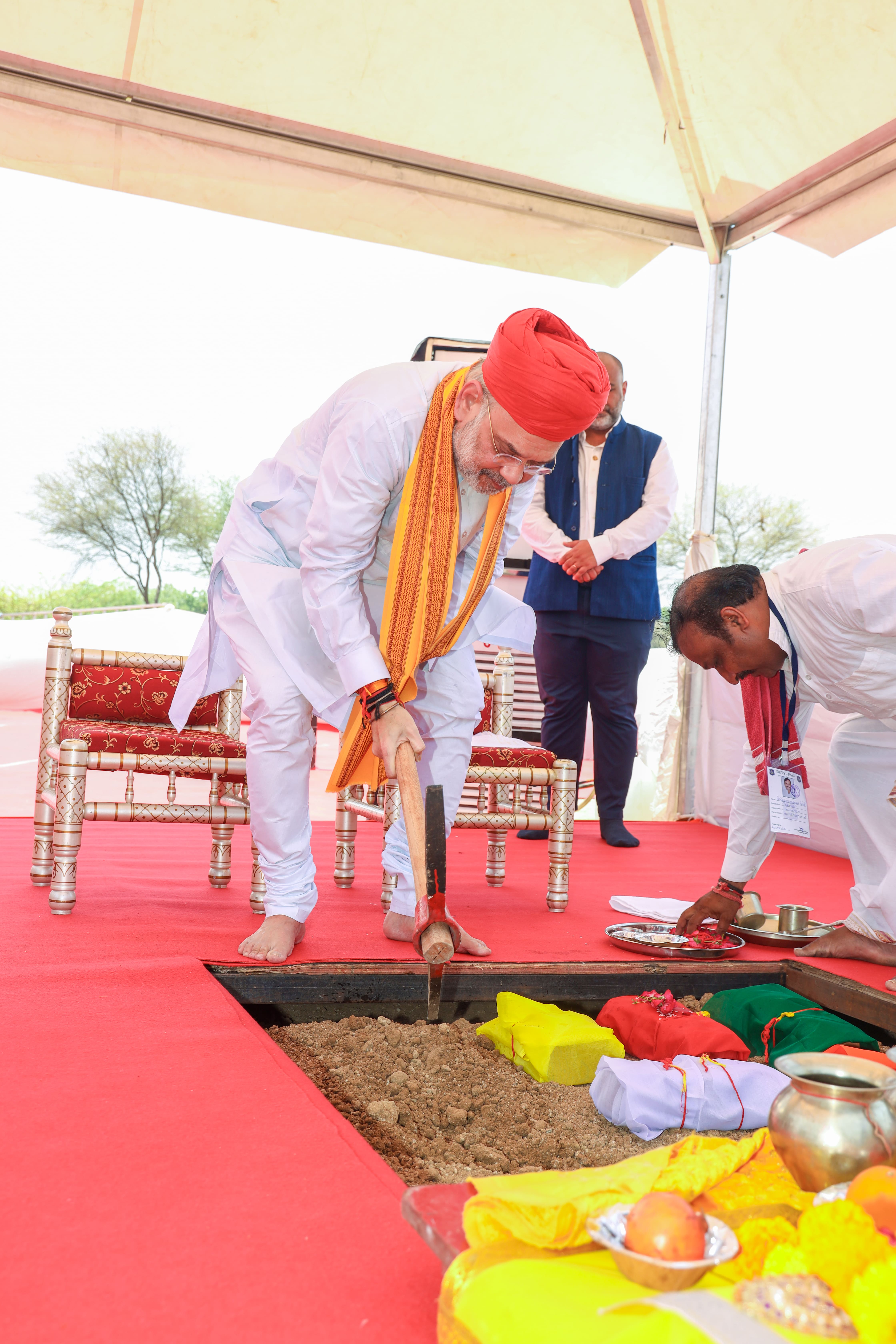 Union Home Minister and Minister of Cooperation Shri Amit Shah today inaugurated and laid the foundation stones for ponds in various areas of Gandhinagar, Gujarat.