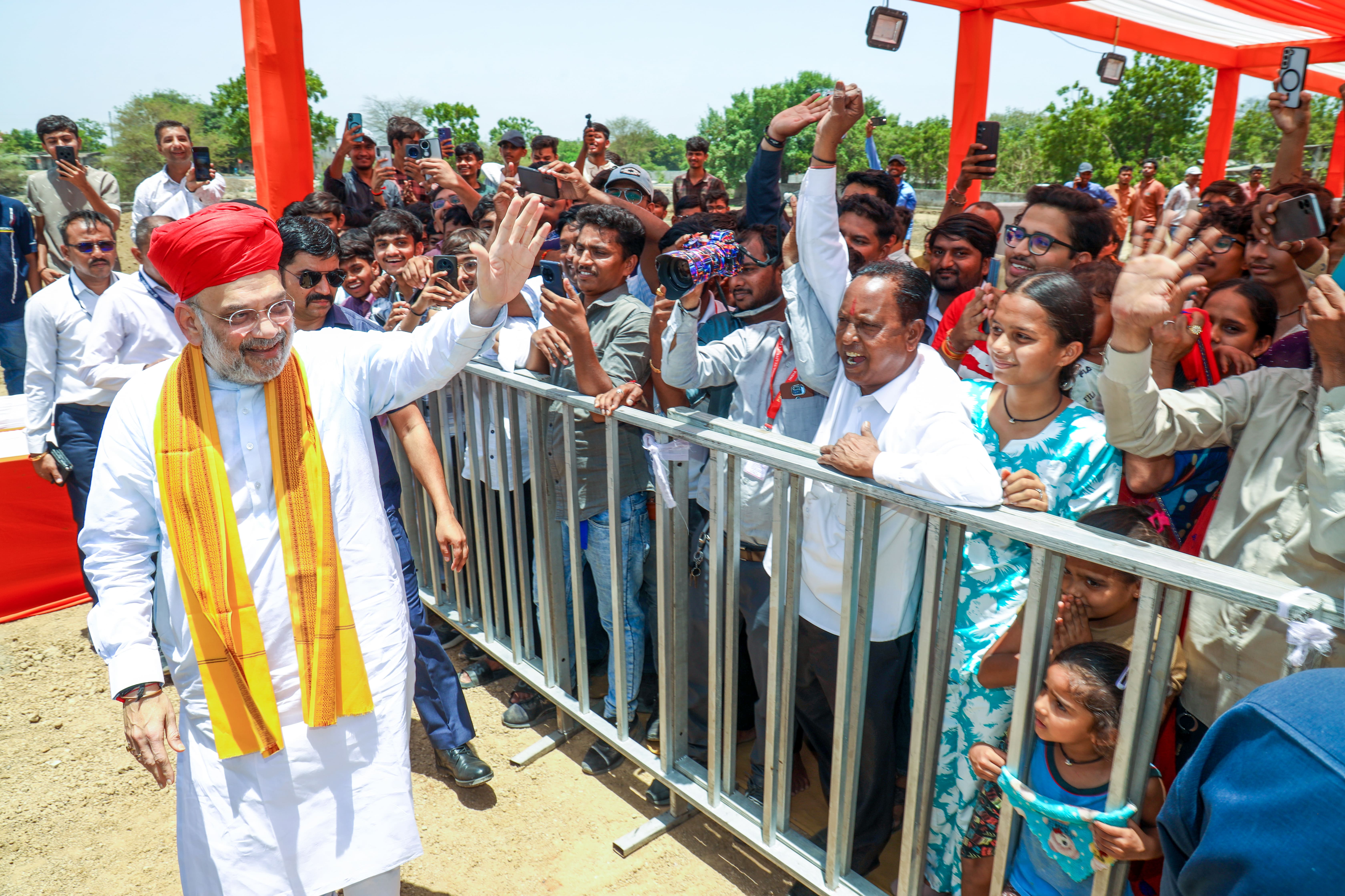 Union Home Minister and Minister of Cooperation Shri Amit Shah today inaugurated and laid the foundation stones for ponds in various areas of Gandhinagar, Gujarat.