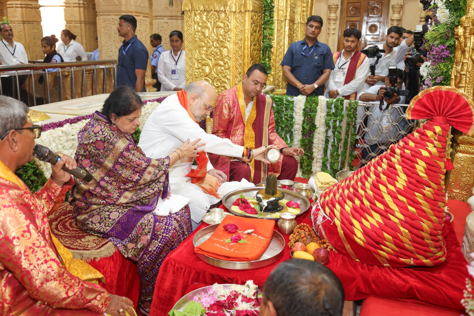 Union Home Minister and Minister of Cooperation, Shri Amit Shah, visits the Somnath Mahadev Temple in Gujarat and prays for the happiness, prosperity, and well-being of all.