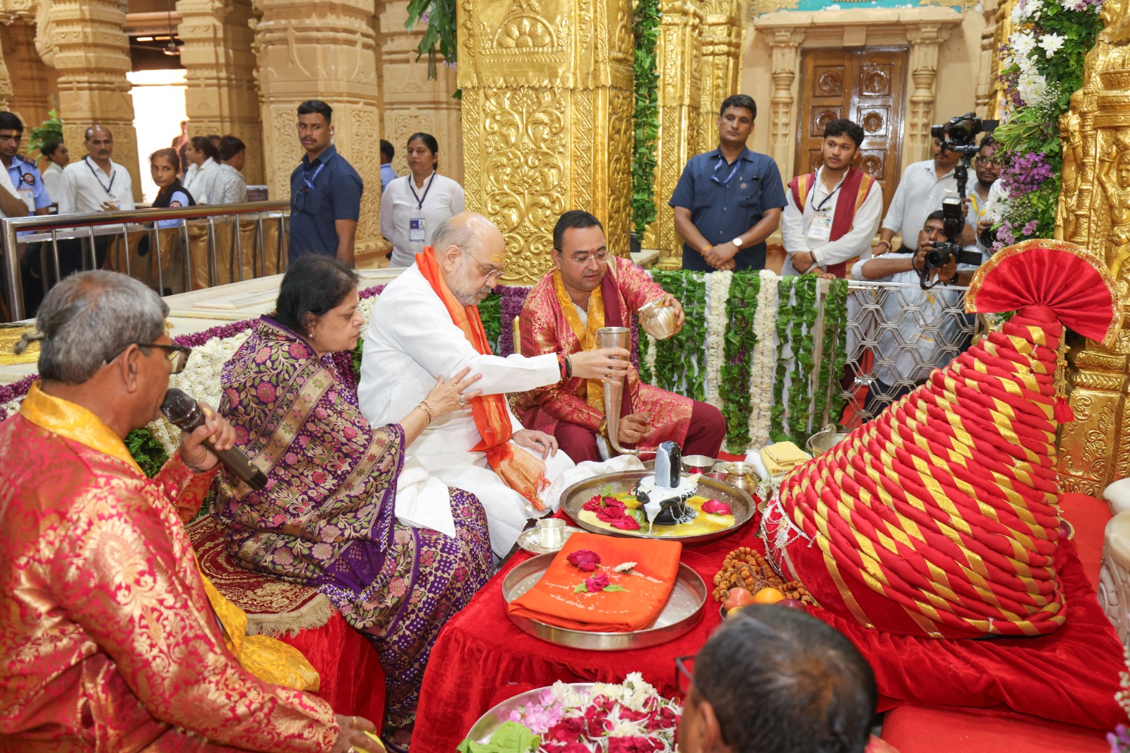 Union Home Minister and Minister of Cooperation, Shri Amit Shah, visits the Somnath Mahadev Temple in Gujarat and prays for the happiness, prosperity, and well-being of all.
